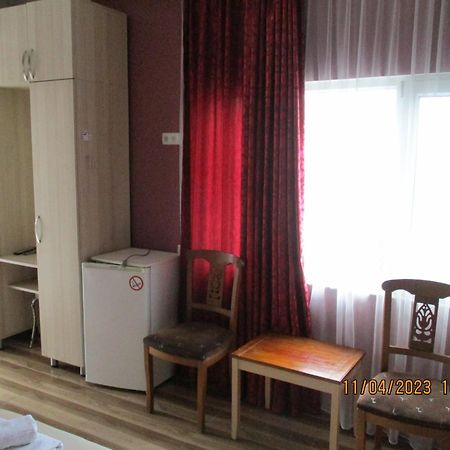Guest House Nino Makhinjauri Habitación foto