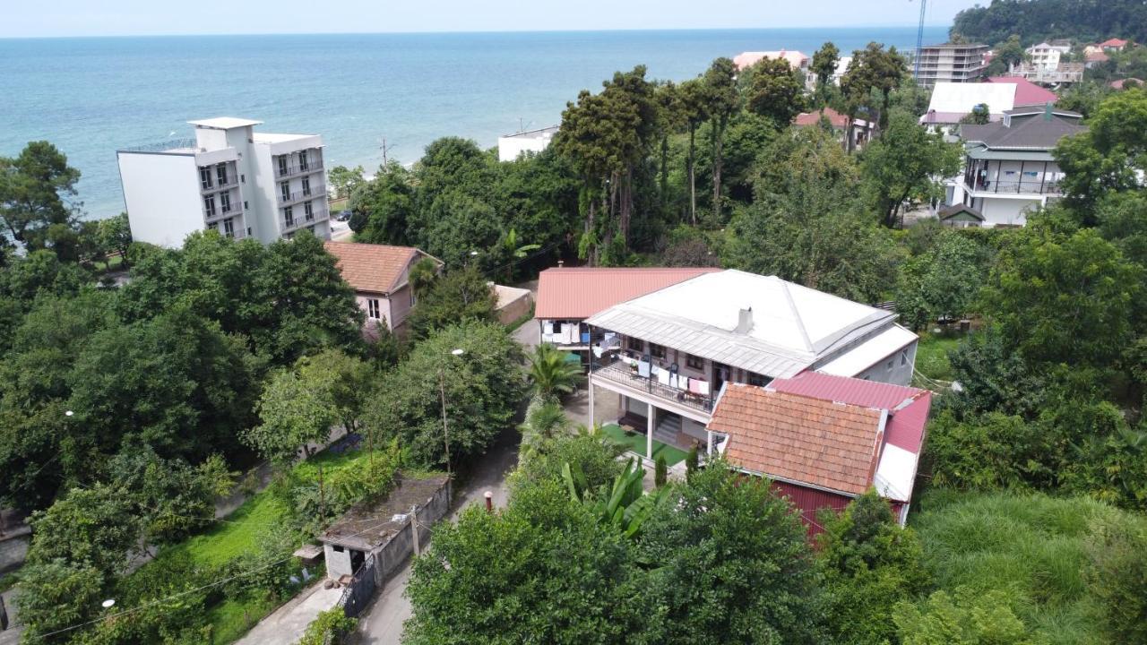 Guest House Nino Makhinjauri Exterior foto