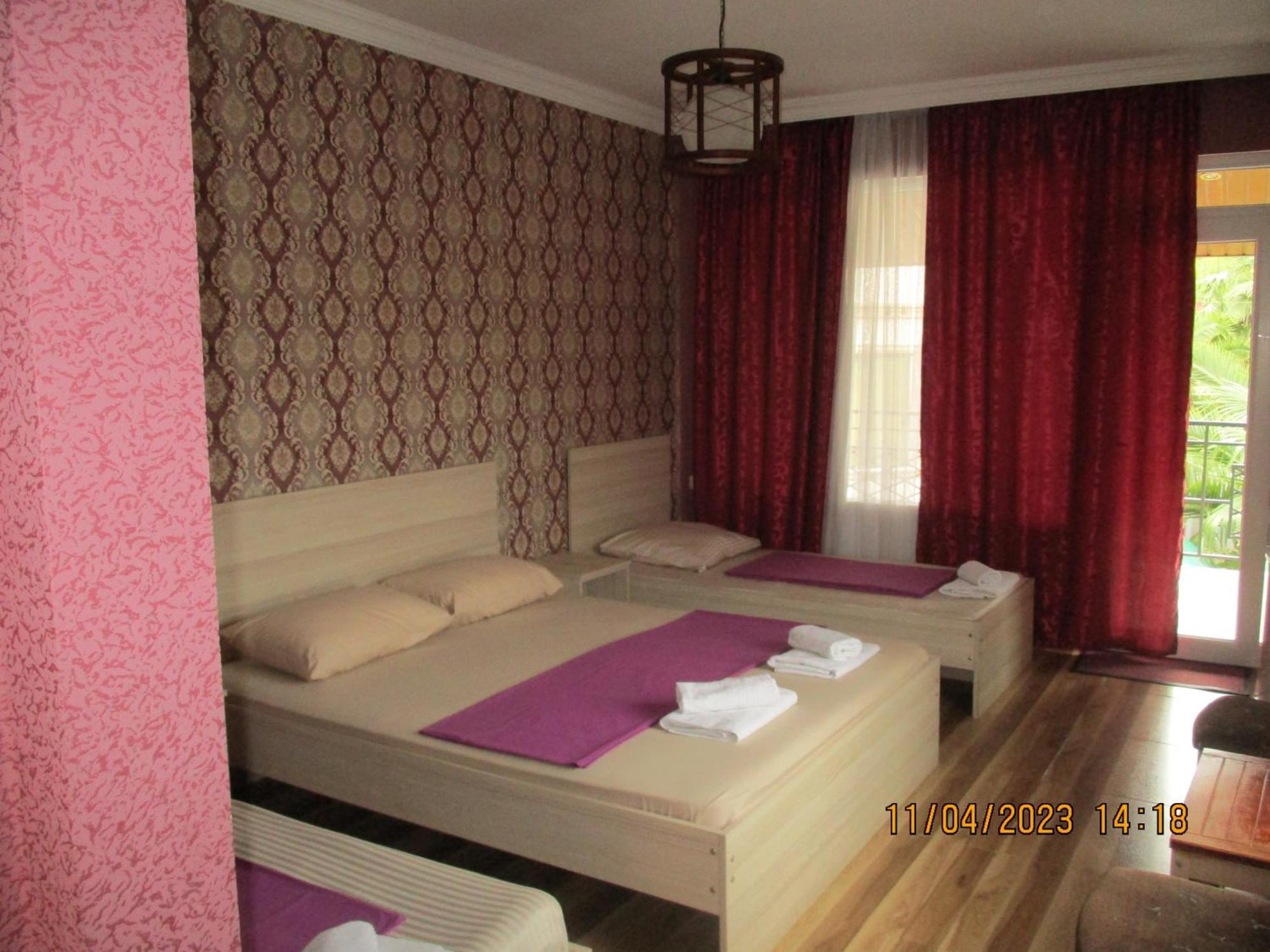 Guest House Nino Makhinjauri Habitación foto