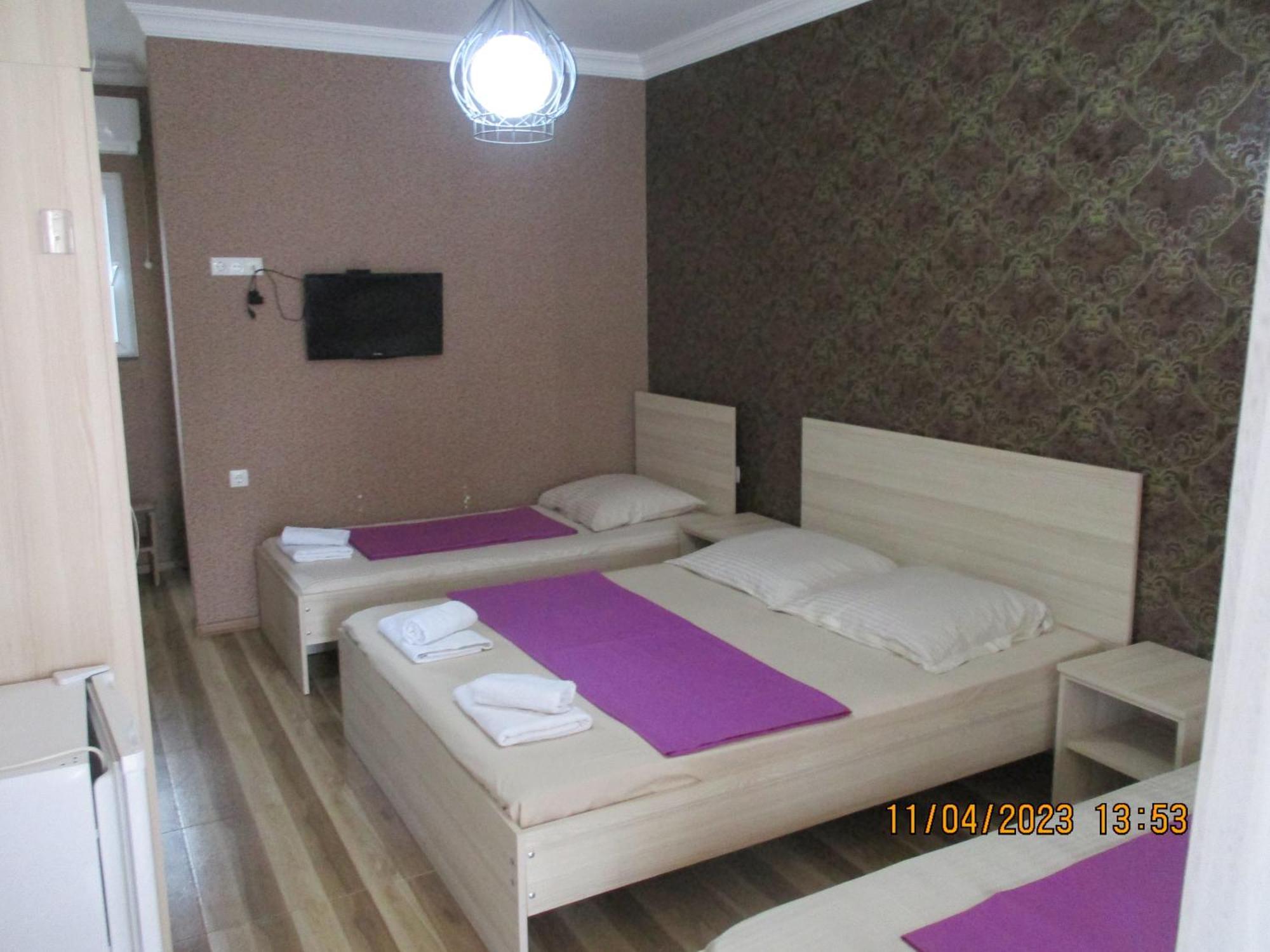 Guest House Nino Makhinjauri Habitación foto