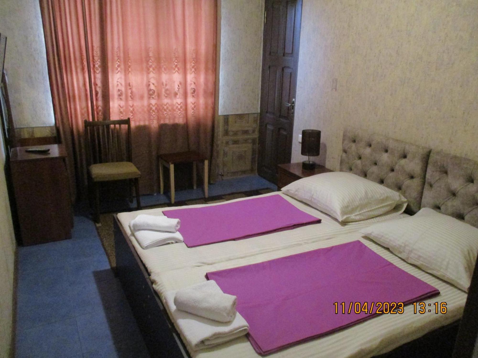 Guest House Nino Makhinjauri Habitación foto