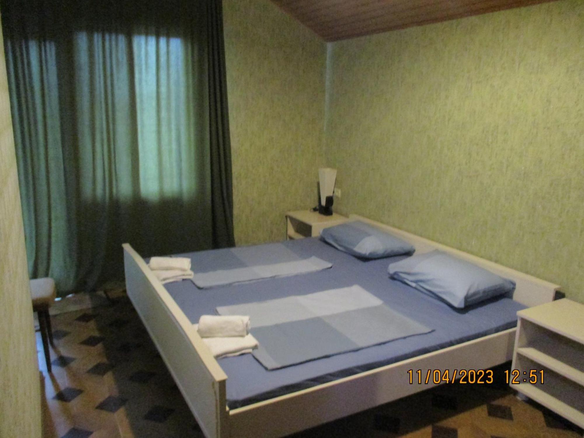 Guest House Nino Makhinjauri Habitación foto